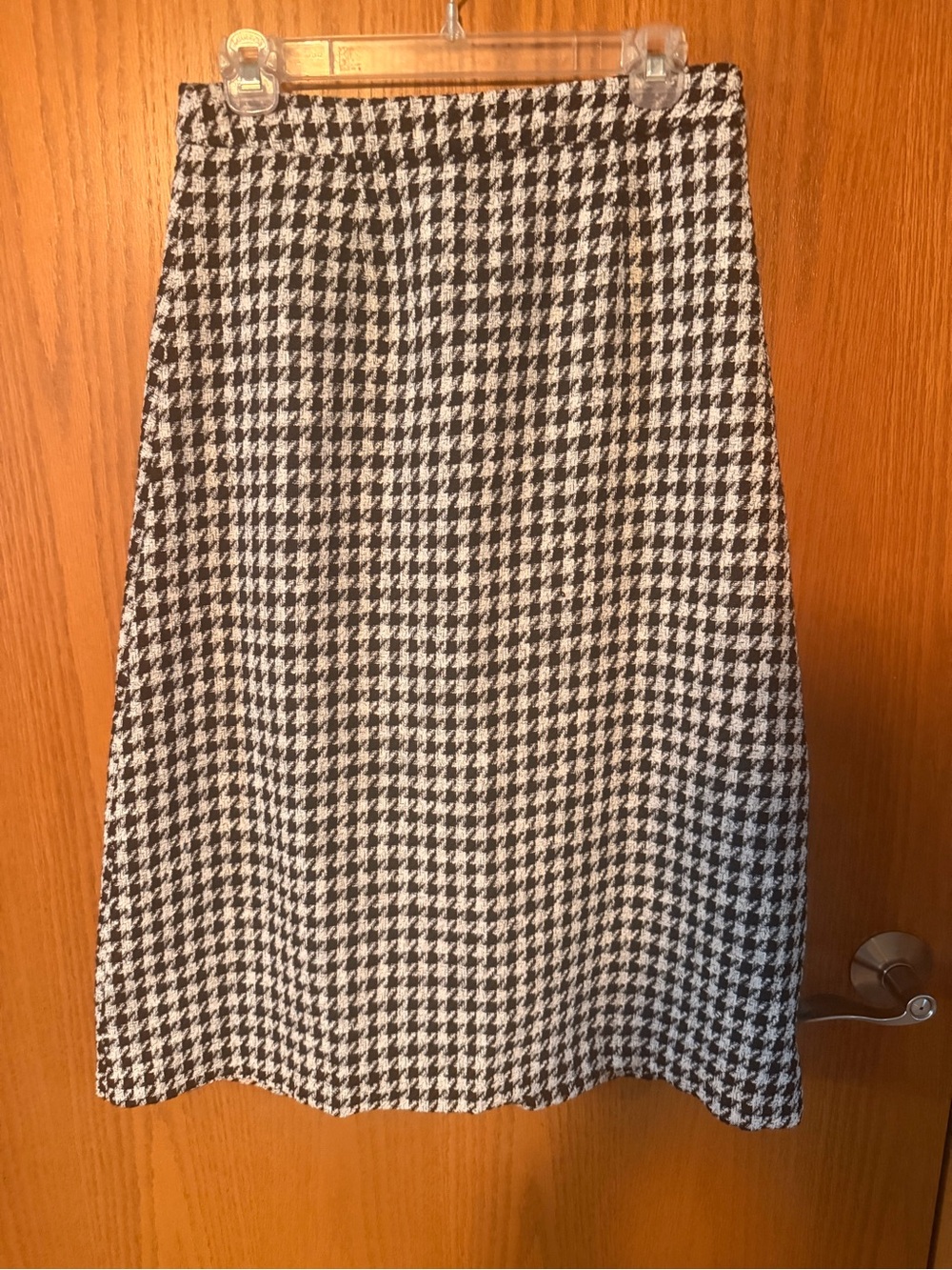 Halogen Black and White Houndstooth Midi Skirt